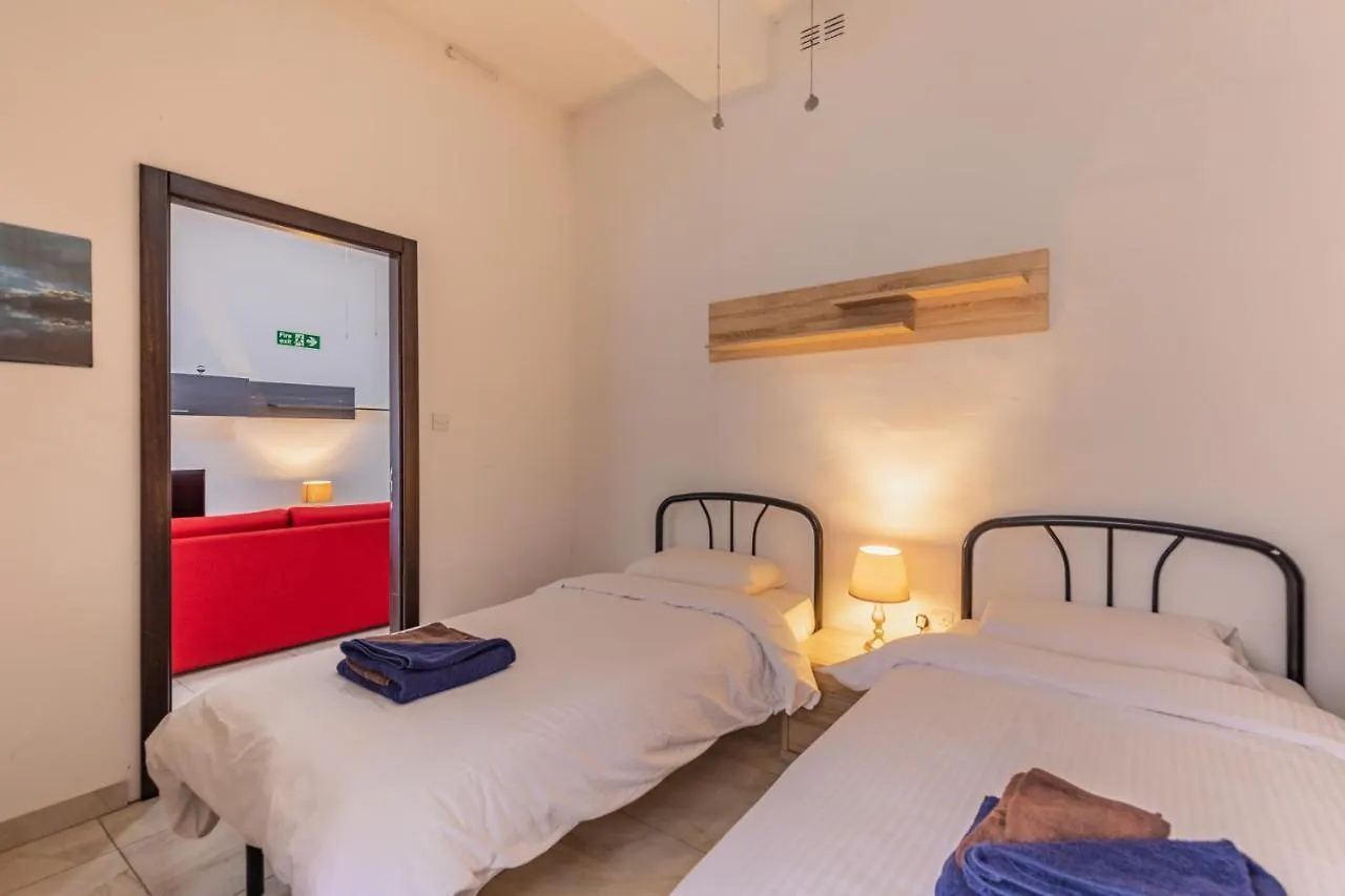 Bormla - Comfortable Two Bedroom Apartment Cospicua
